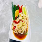 SOM TAM (Papaya Salad) (ตำไทย)
