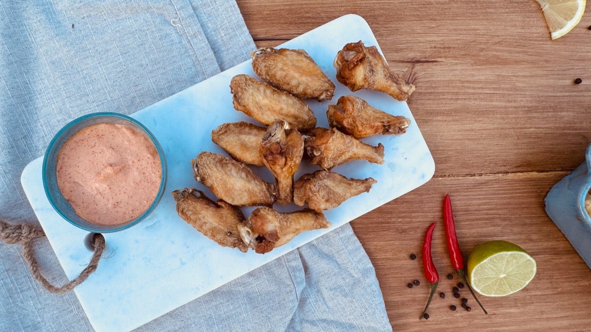 Six Chicken Wings