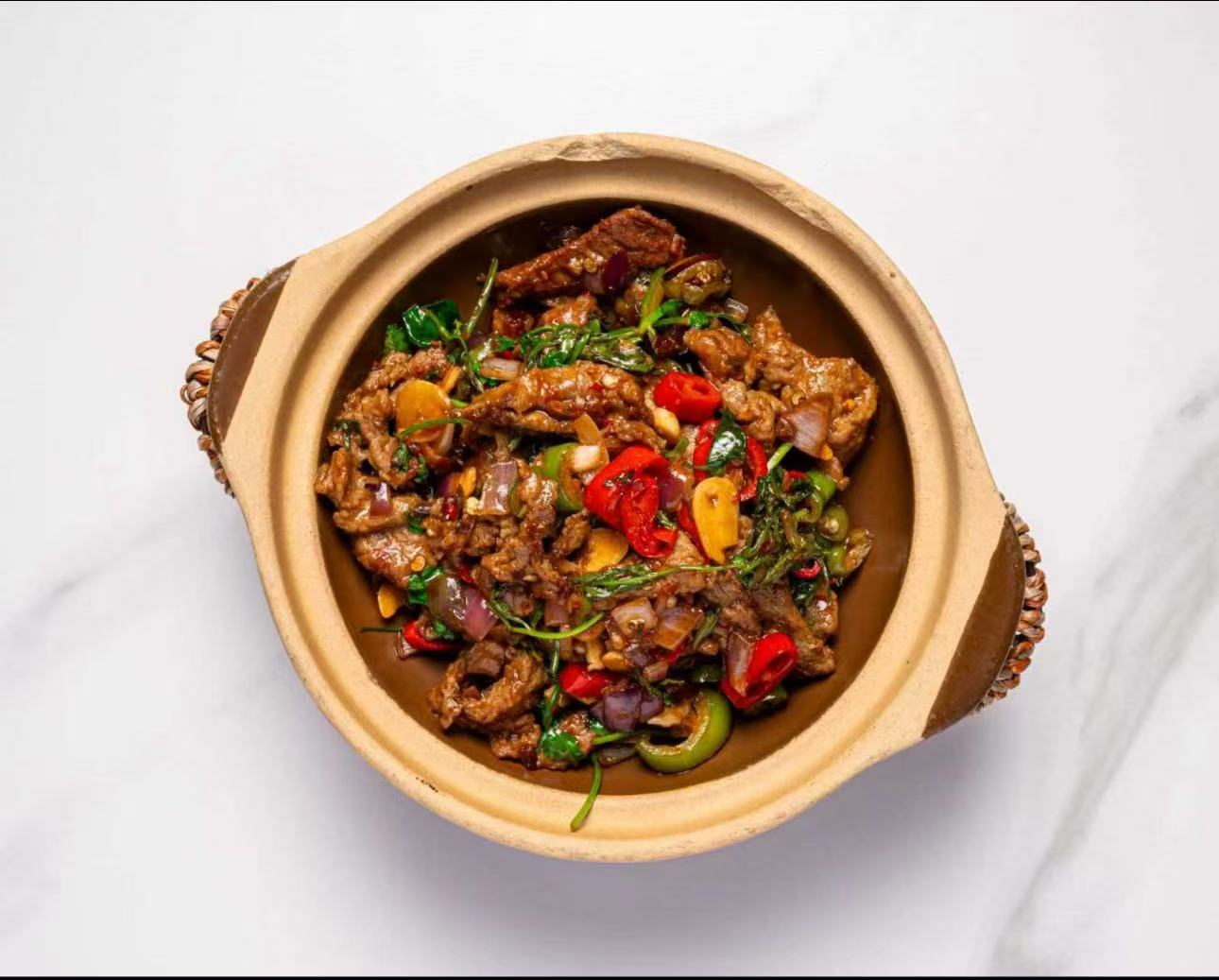 爆锅香菜牛肉 Spciy Stir Fried Beef