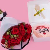 Anniversary Cake With Flowers
