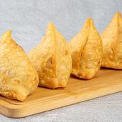 Vegetable Samosa (4pcs)
