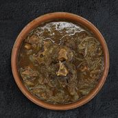 Oxtail with onions