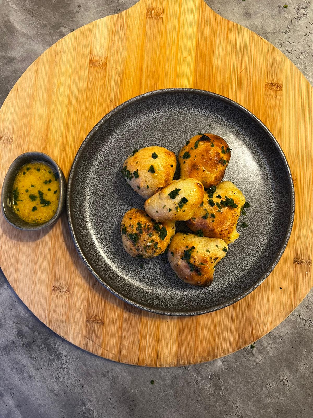 Garlic Dough Balls