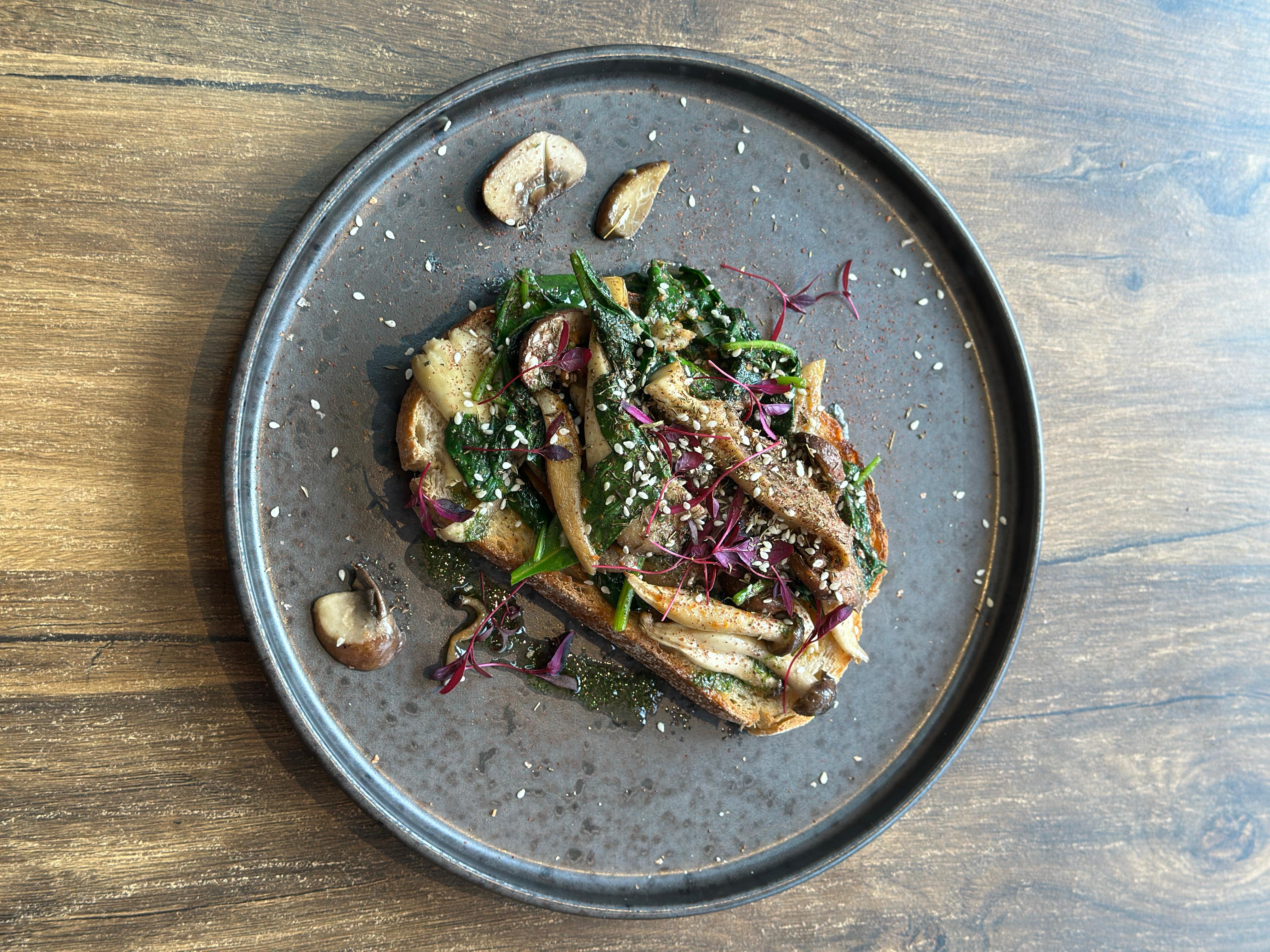 garlic wild mushrooms