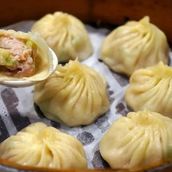 Salmon Momos