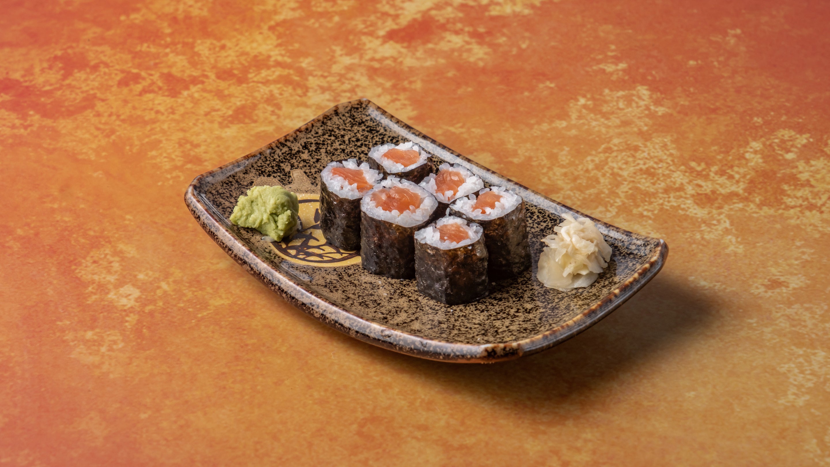 Salmon Hosomaki (GF)