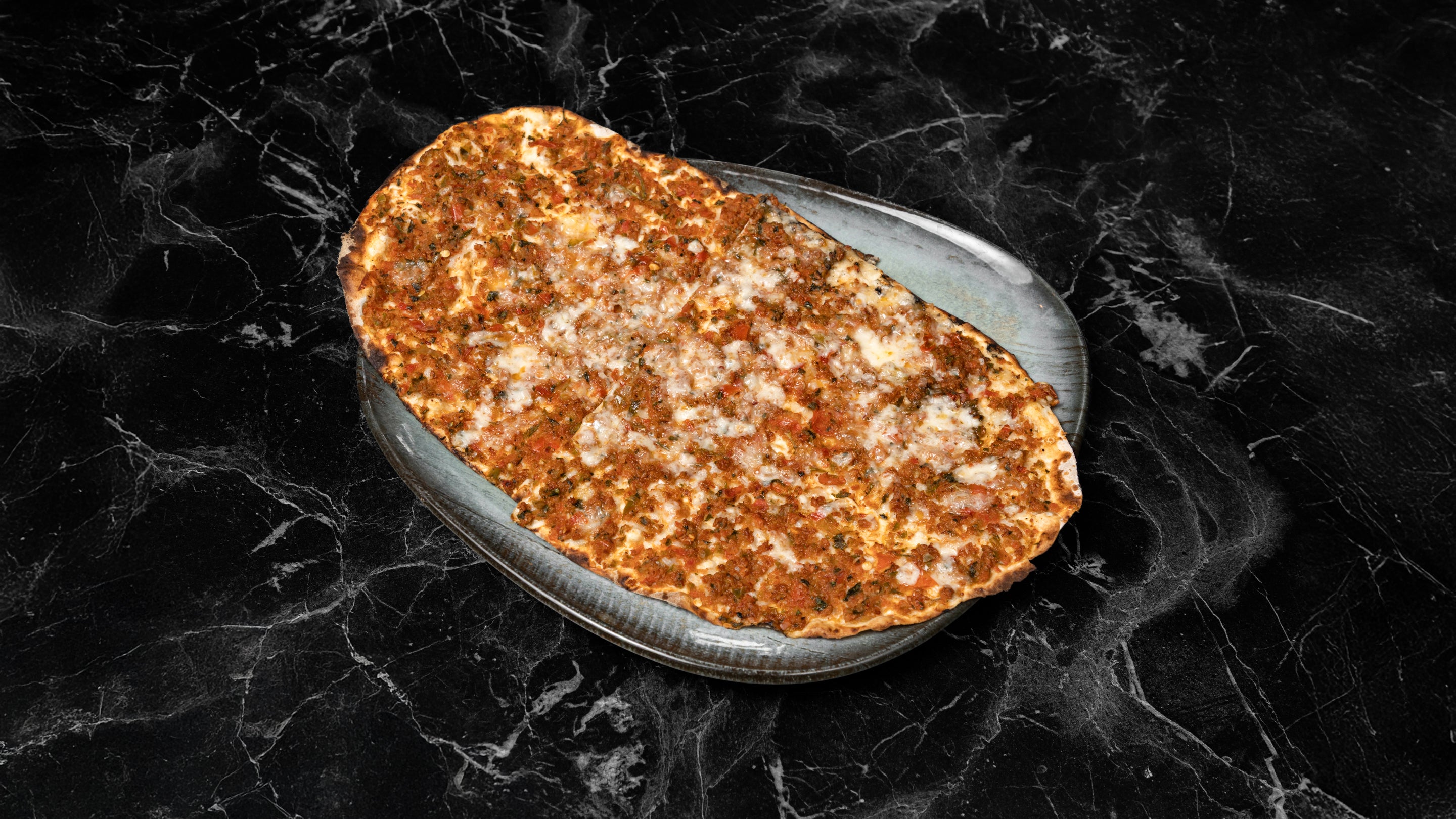 Lahmacun with Cheese
