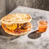 Naan Burger Double Beef