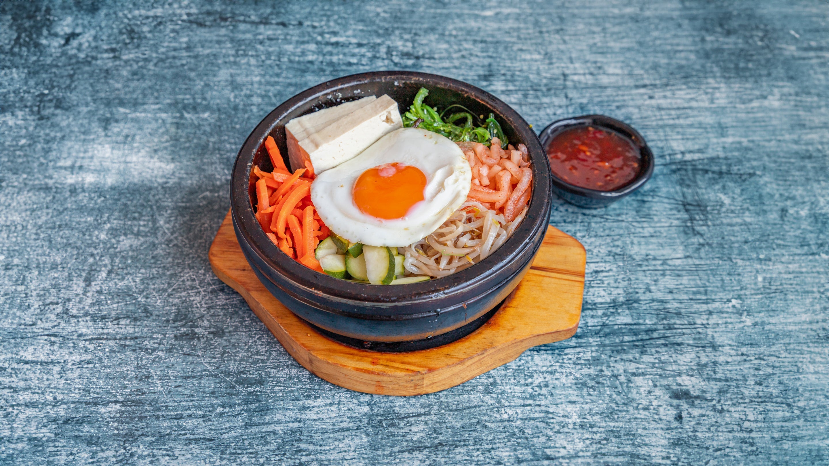 Spicy Pork Bulgogi Bibimbap 제육비빔밥