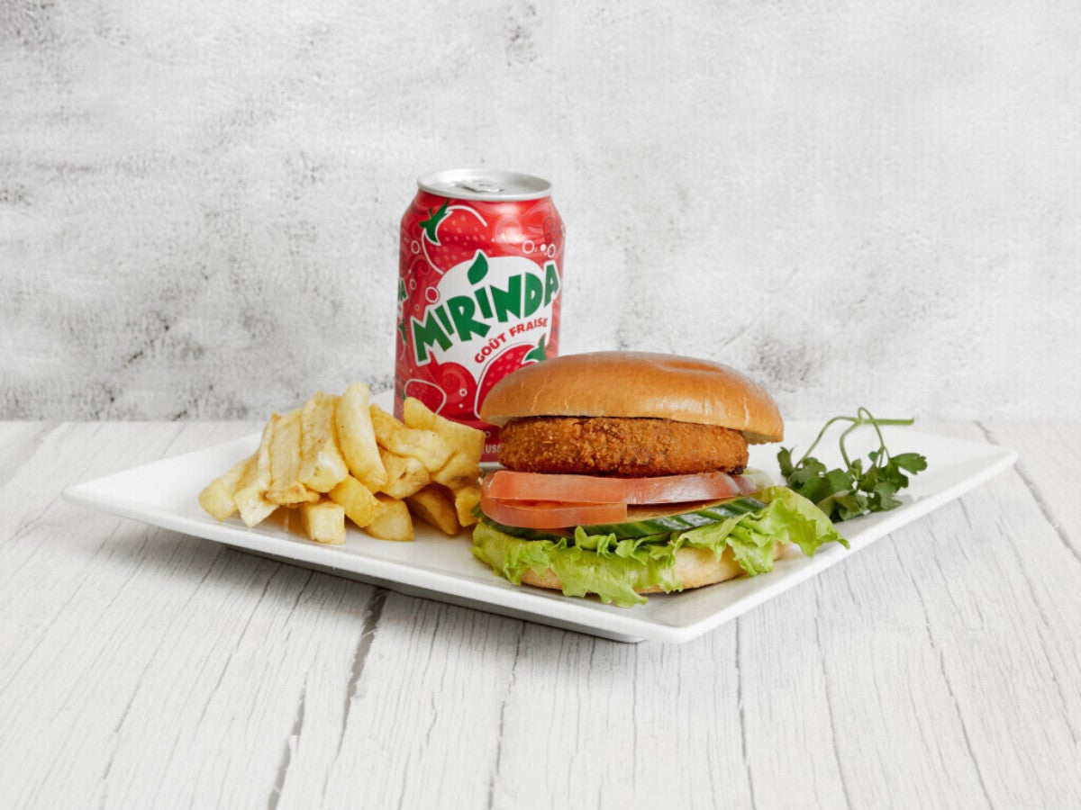 Veggie Burger, Chips and Can Drink