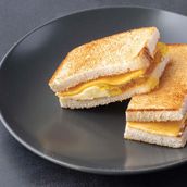 Maska jam toast
