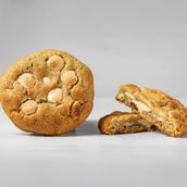 Matcha & Valrhona White Chocolate Cookie