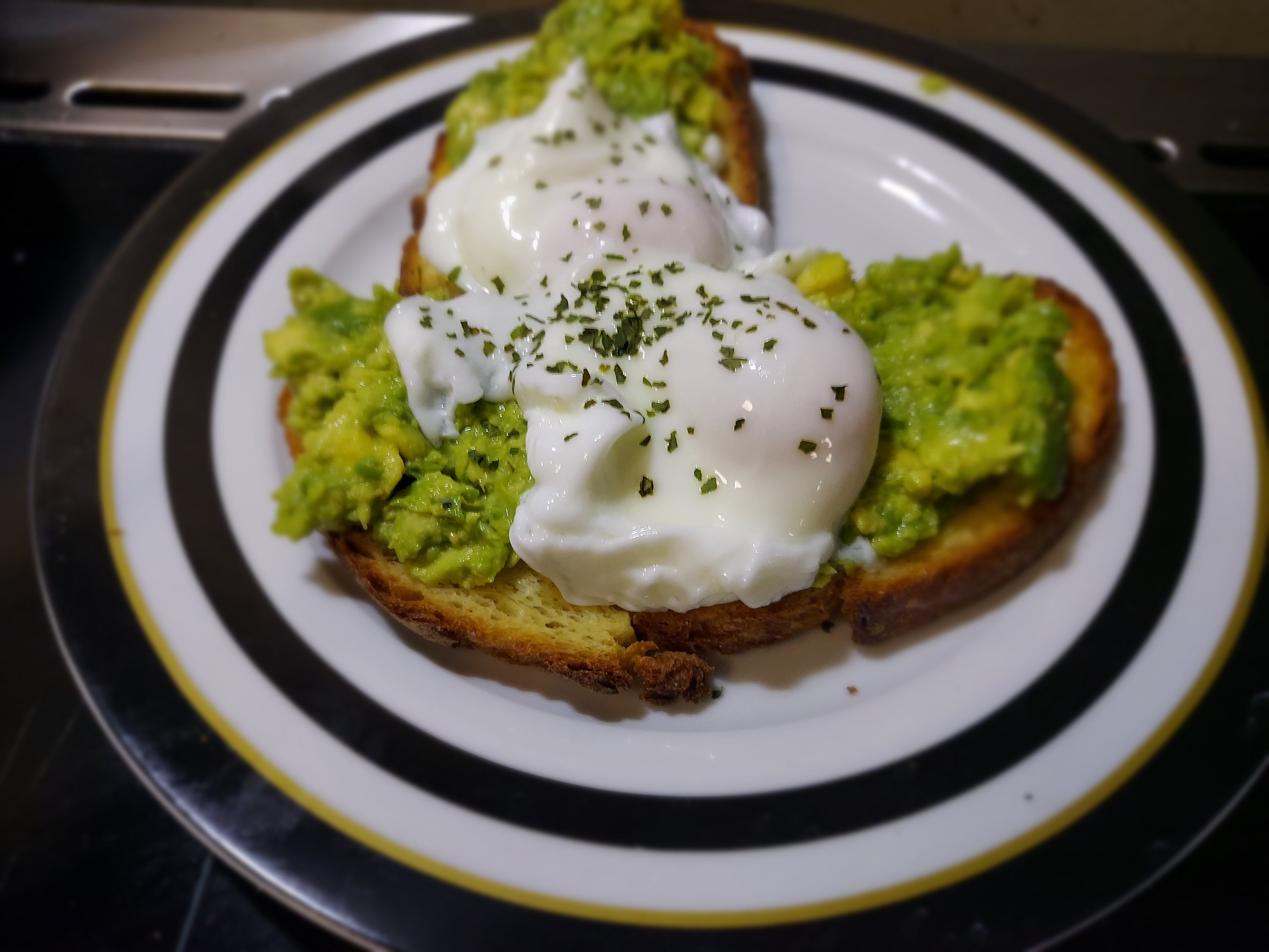 Avocado Poached Eggs