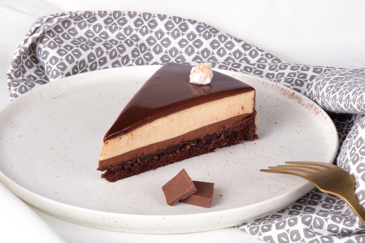 Settevele cake slice
