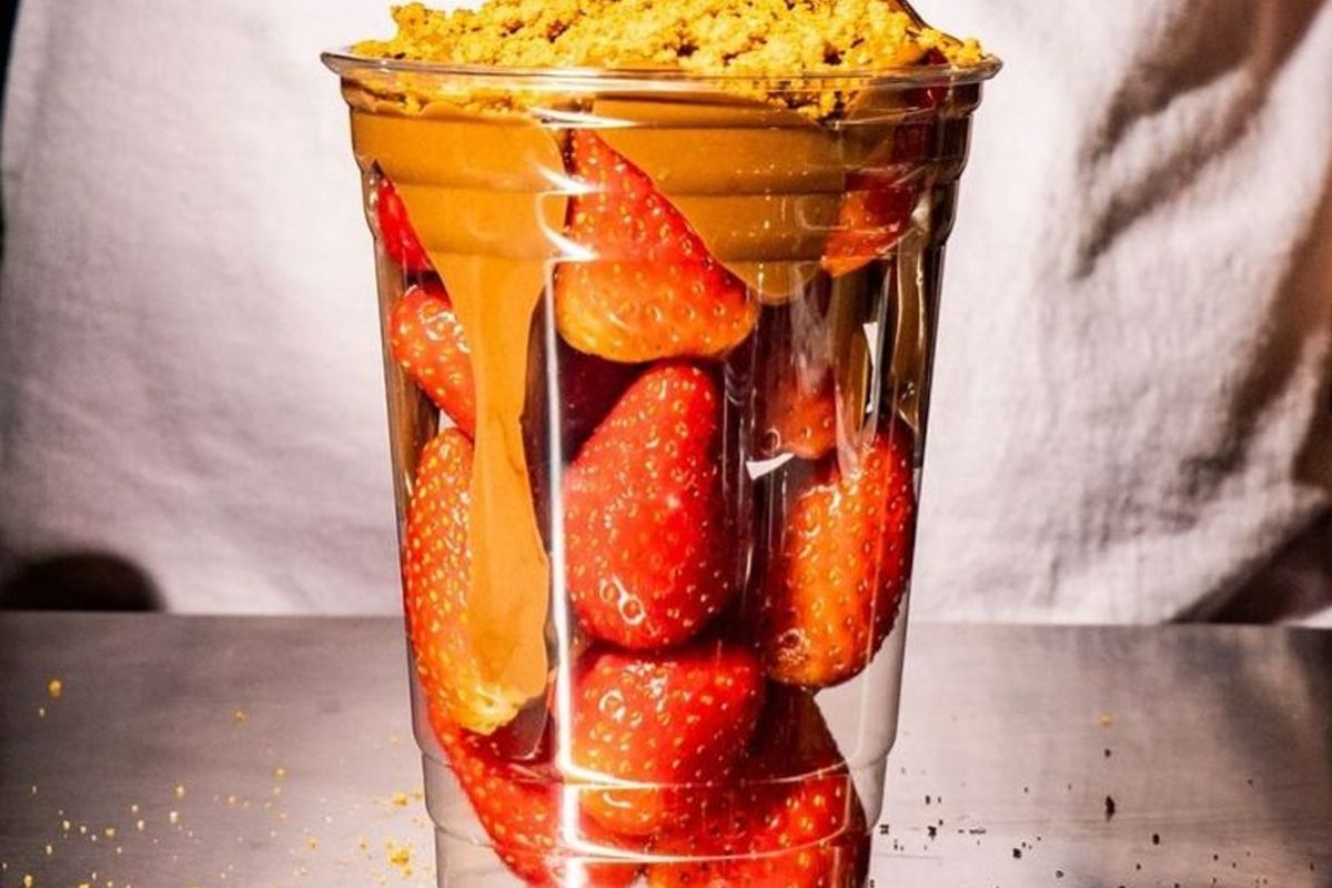 Strawberry & Nutella Cup