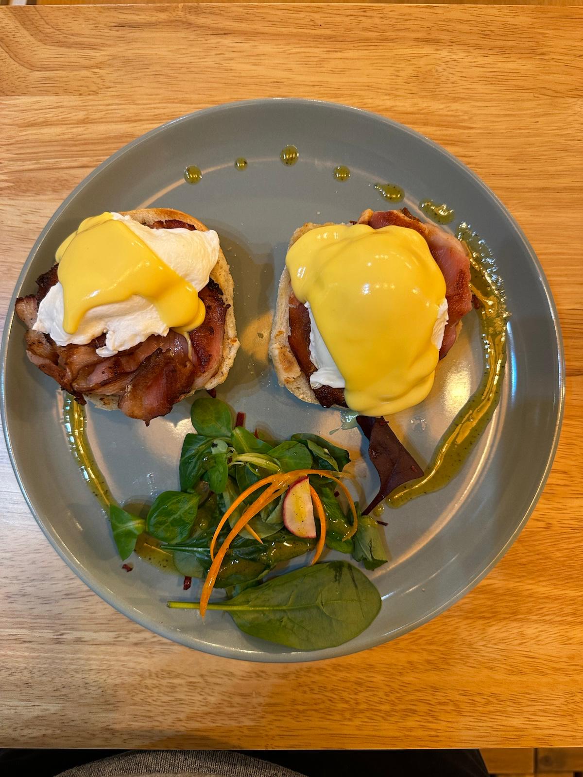 Eggs Benedict