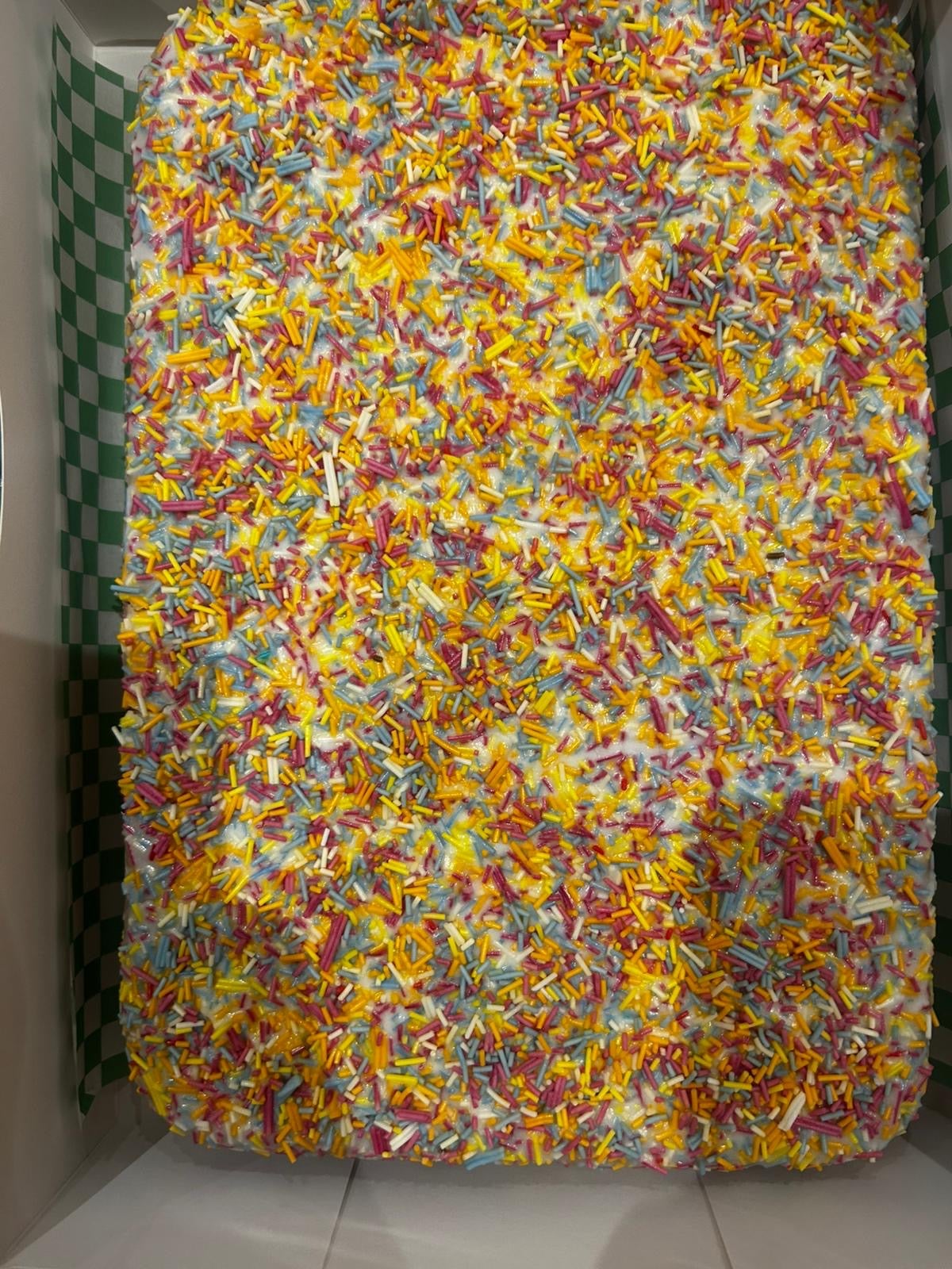Gluten free Oldschool sprinkle cake