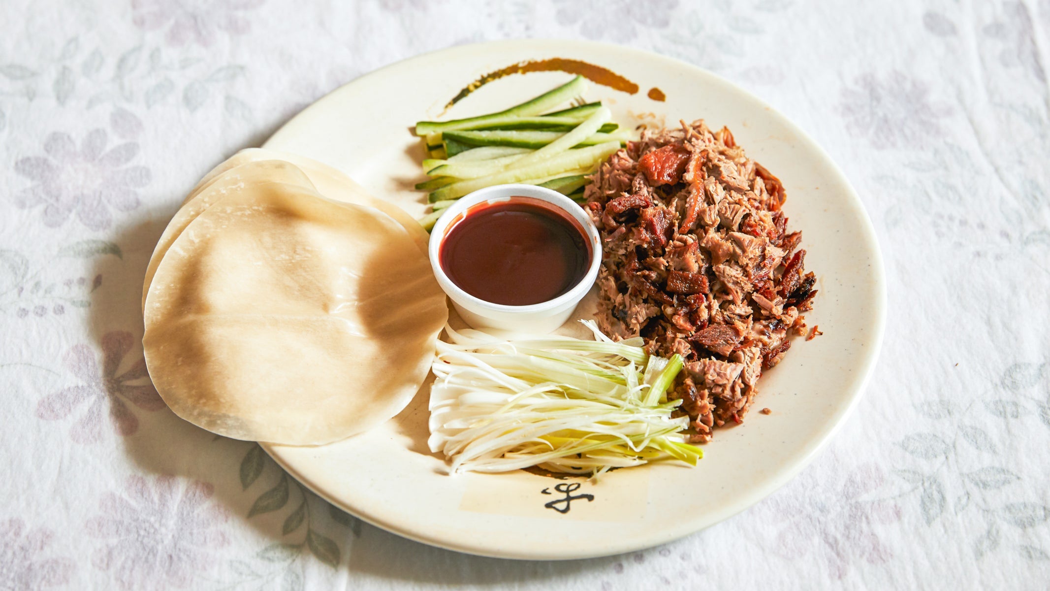Aromatic Crispy Duck (香酥鸭)