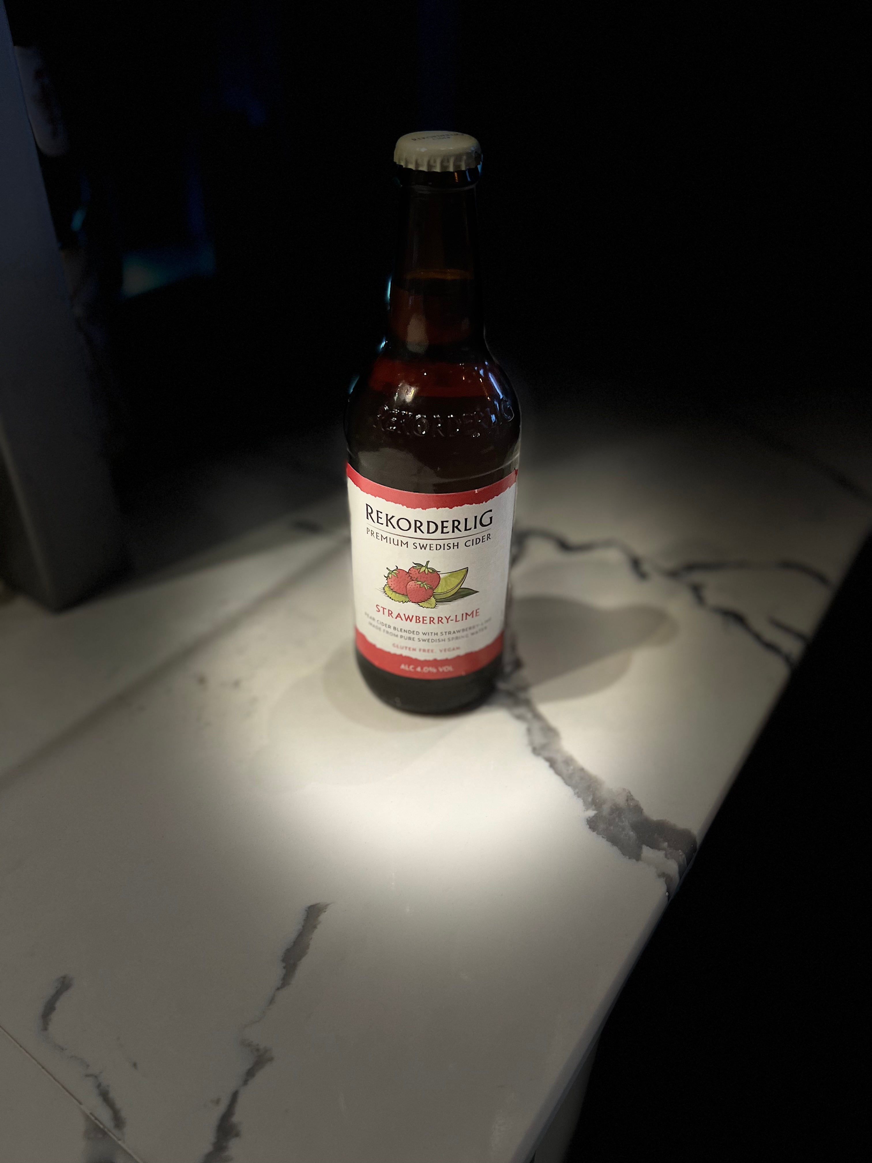 Strawberry and lime Cider 500ml