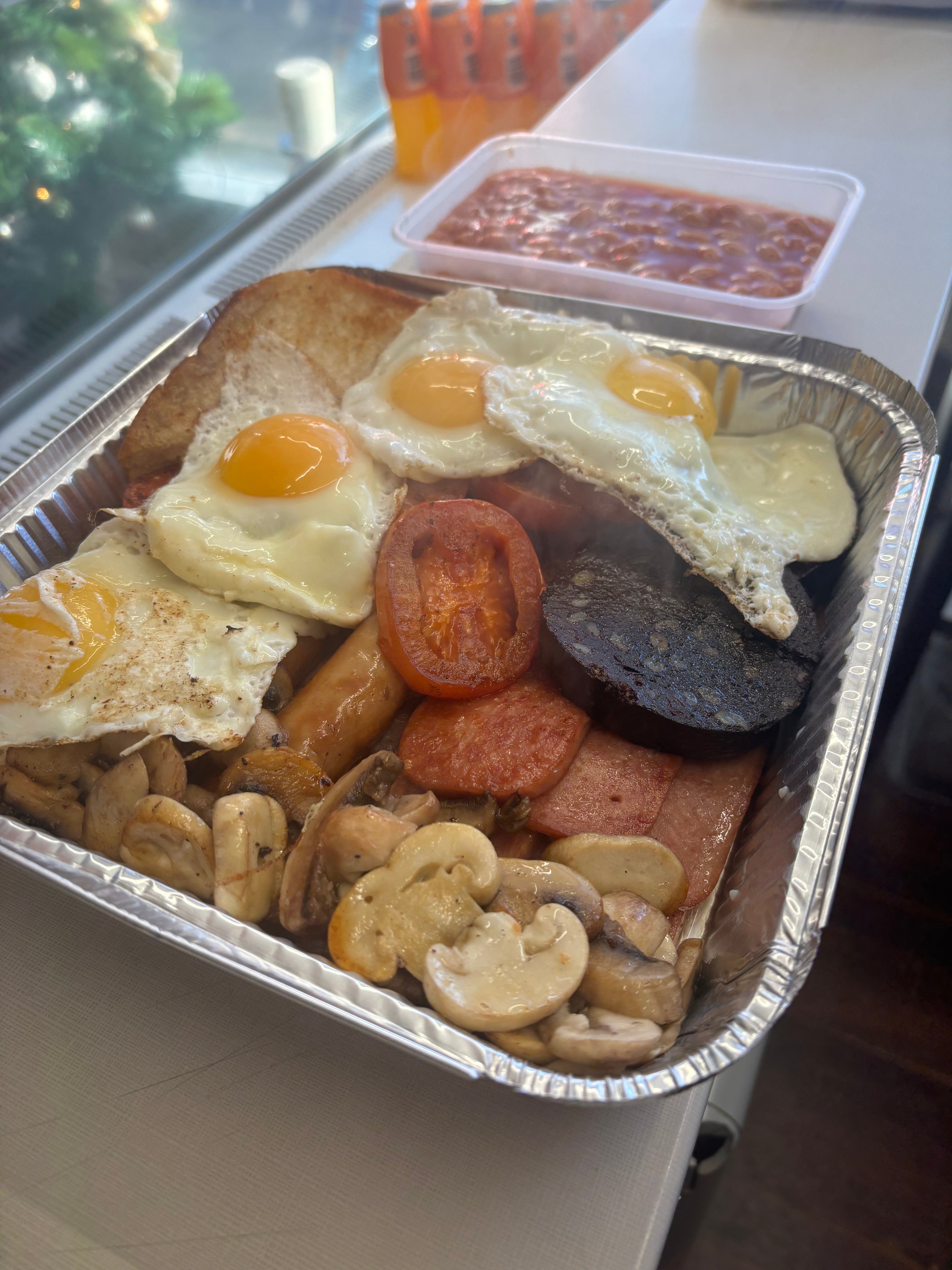 Boxed breakfast tray