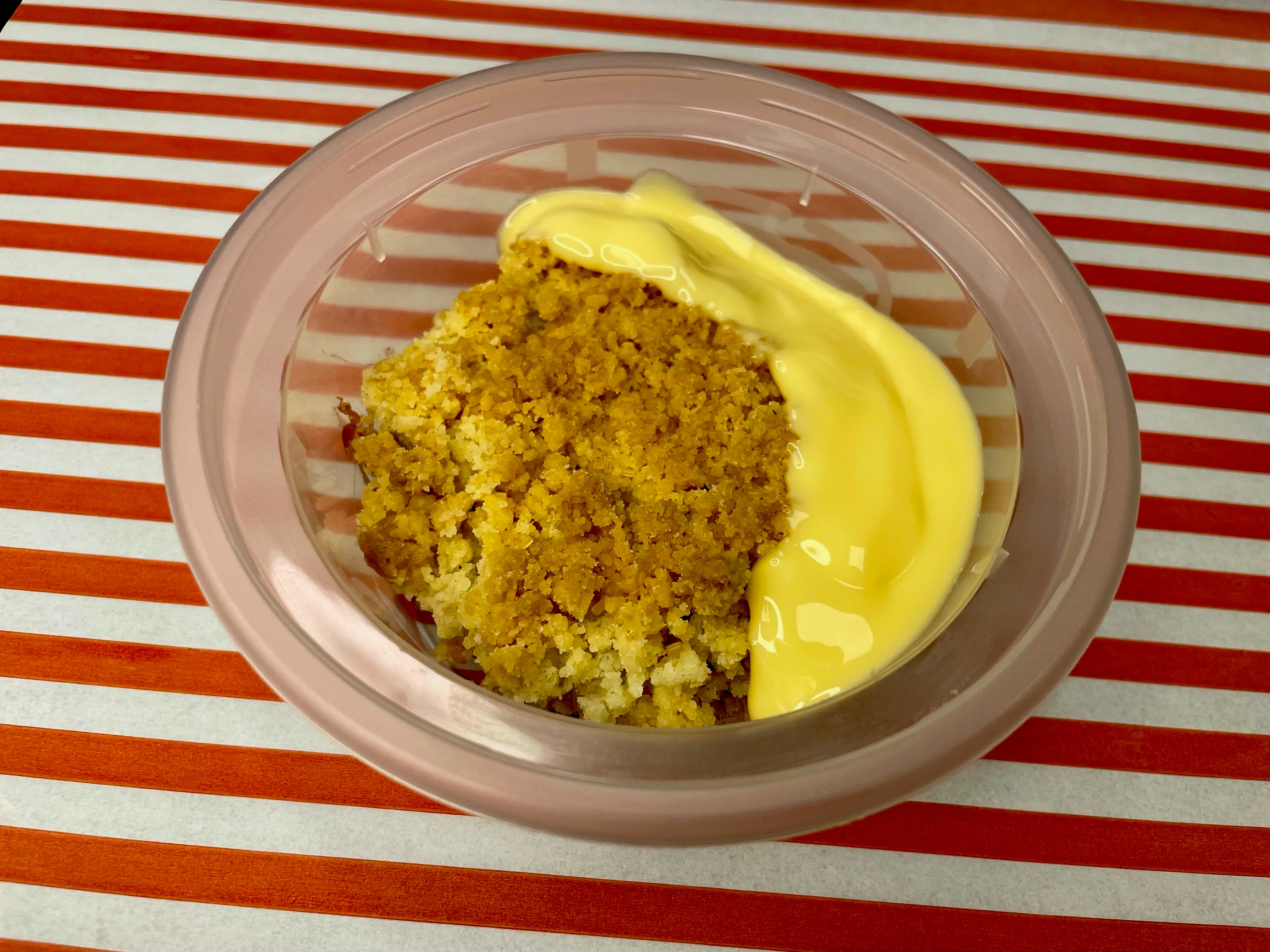 Rhubarb Crumble (Per Slice)