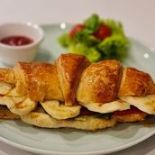 Halloumi Croissant
