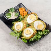 Falafel Chicken Eys dish 4pcs