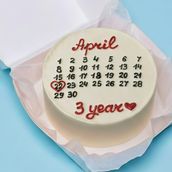 Custom calender cake