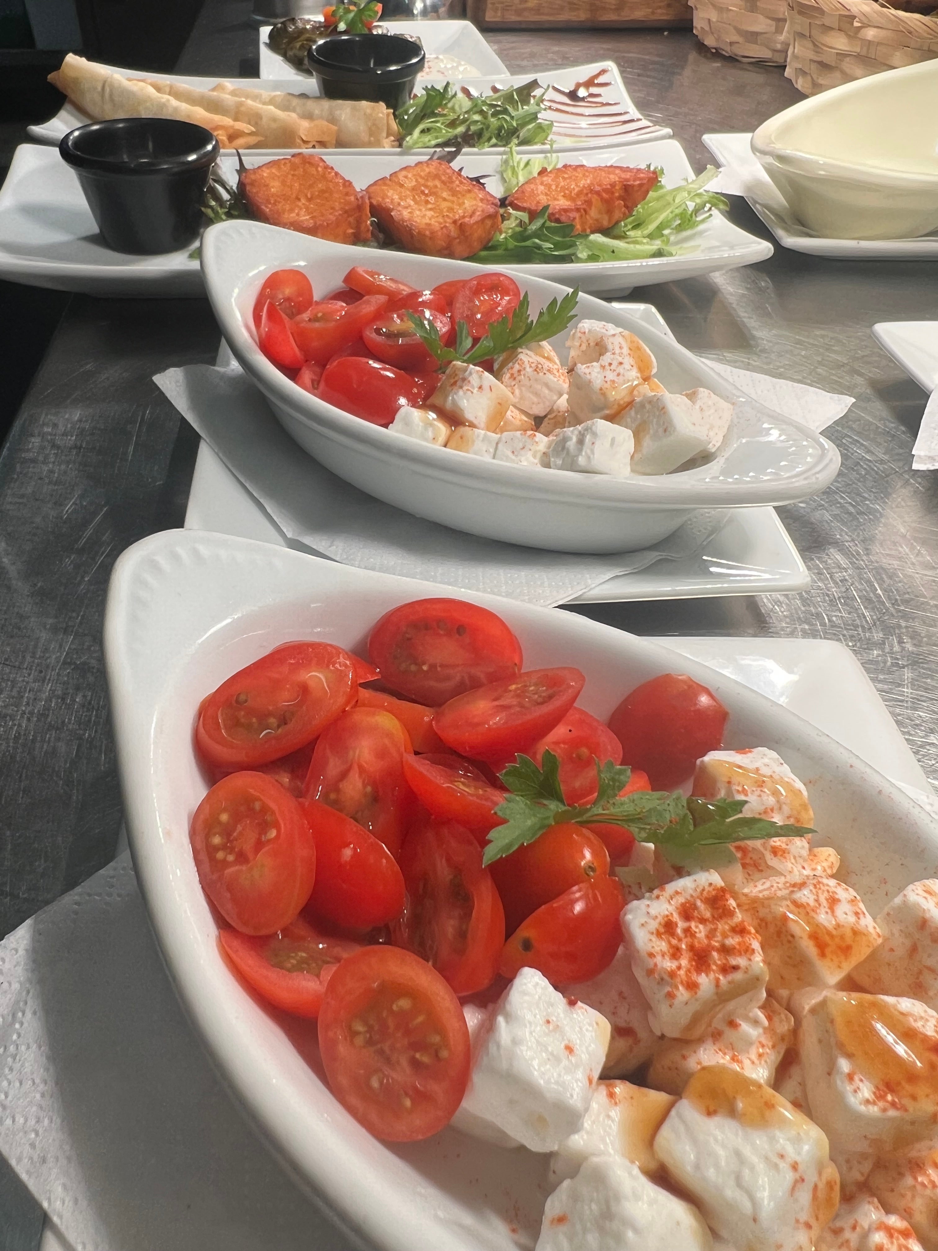 4 Salad - E - Panir Va Goujeh (V)