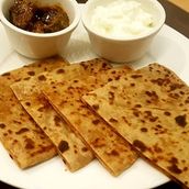 Aloo Paratha With Curd - 1 Pcs