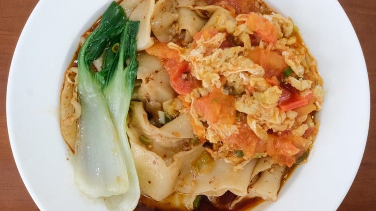 Scramble Egg with Tomatoes Biang Biang Noodles 番茄鸡蛋biangbiang面
