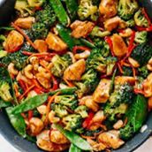Chicken with Vegetables and Cashew Nuts