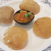 Poori Bhaji With Hot Drinks