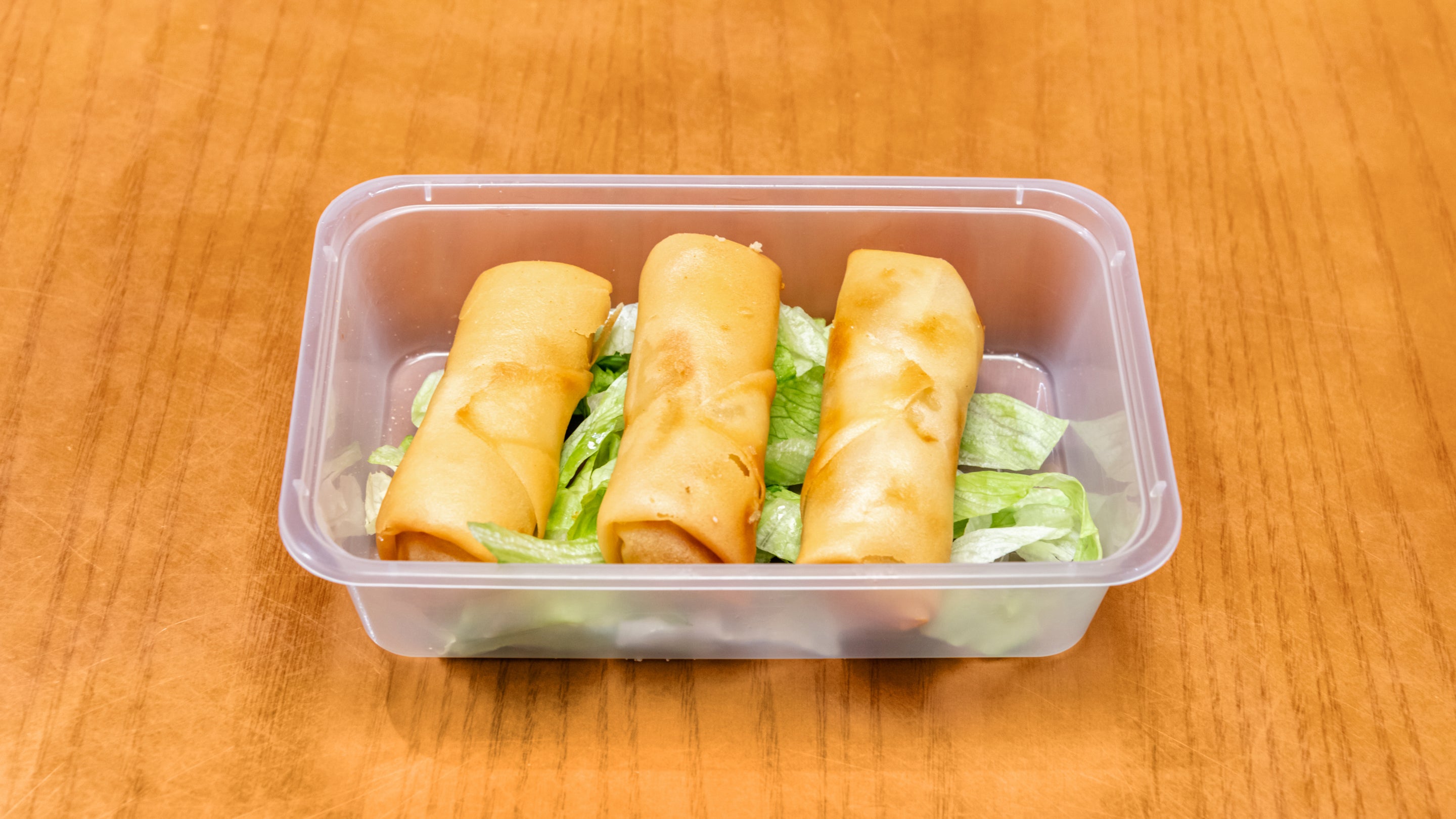 Cantonese Crispy Meat Spring Rolls (2pcs)