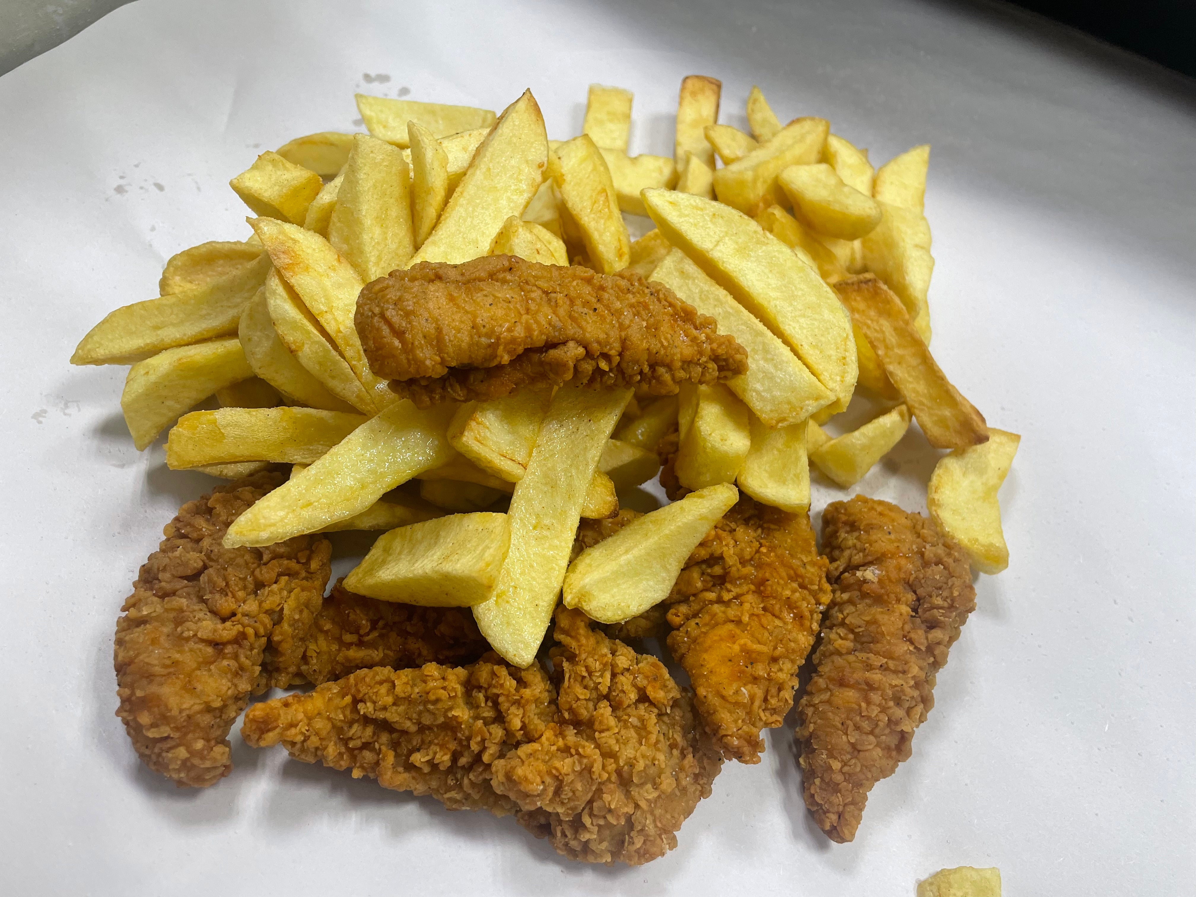 (6) chicken strips and chips