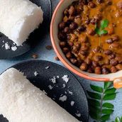 Puttu With Kadala Curry