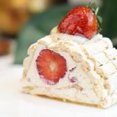 Strawberry Roll Cake
