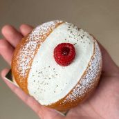 Raspberry Maritozzo