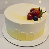 Chocolate Berry Cake-Half Kg