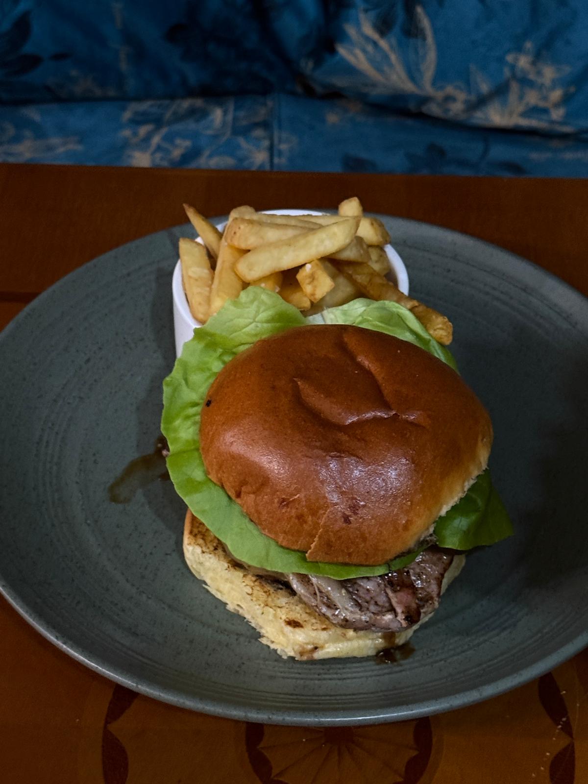 Beef Cheddar House