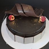 Chocolate Truffle Cake From 2 To 3 Persons