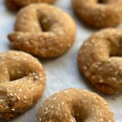 Kaak Sesame