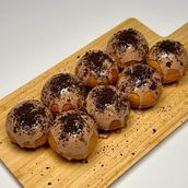 Kinder Oreo Crunchy Donuts