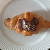 NUTELLA CROISSANT