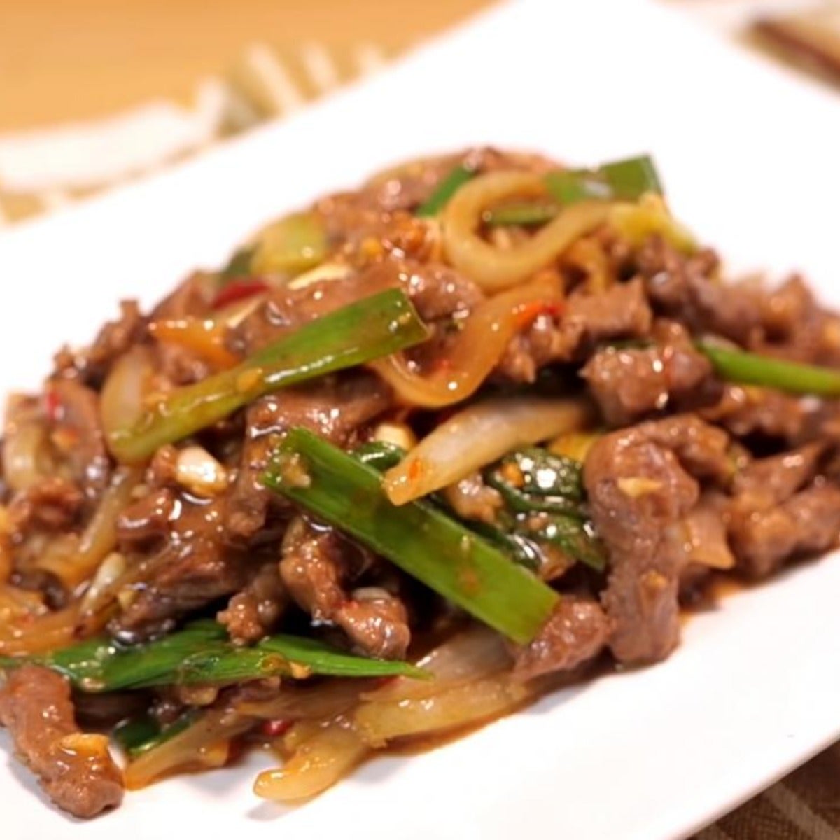Beef with Ginger and Spring Onions姜葱牛
