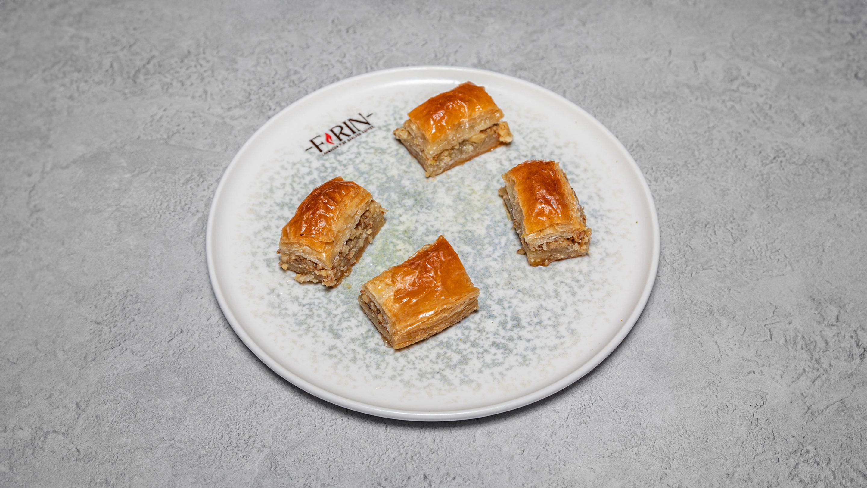 Baklava (walnut)