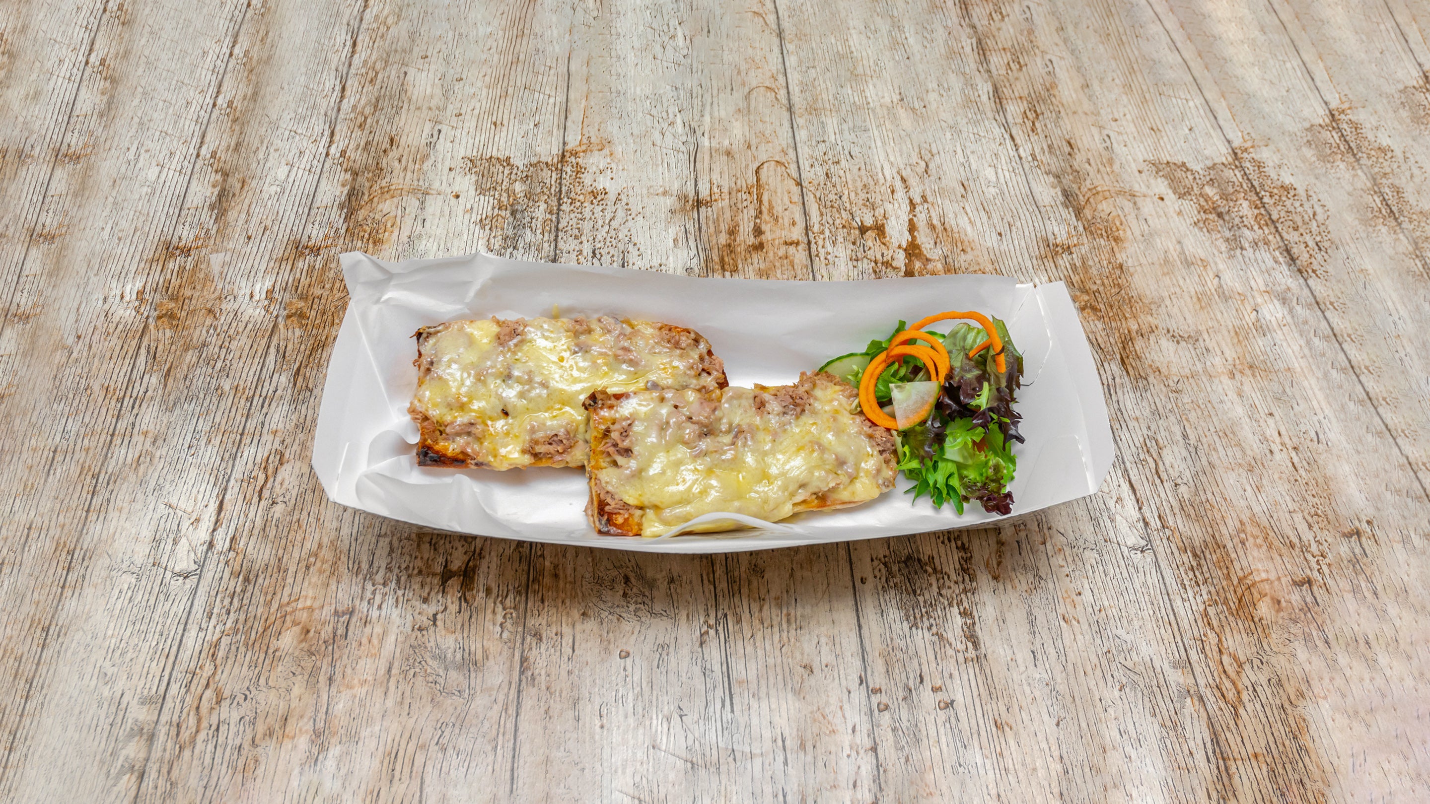 Tuna, extra Mature Cheddar and red Leicester cheeses
