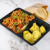 Steam Wonton & Udon Combo with crackers