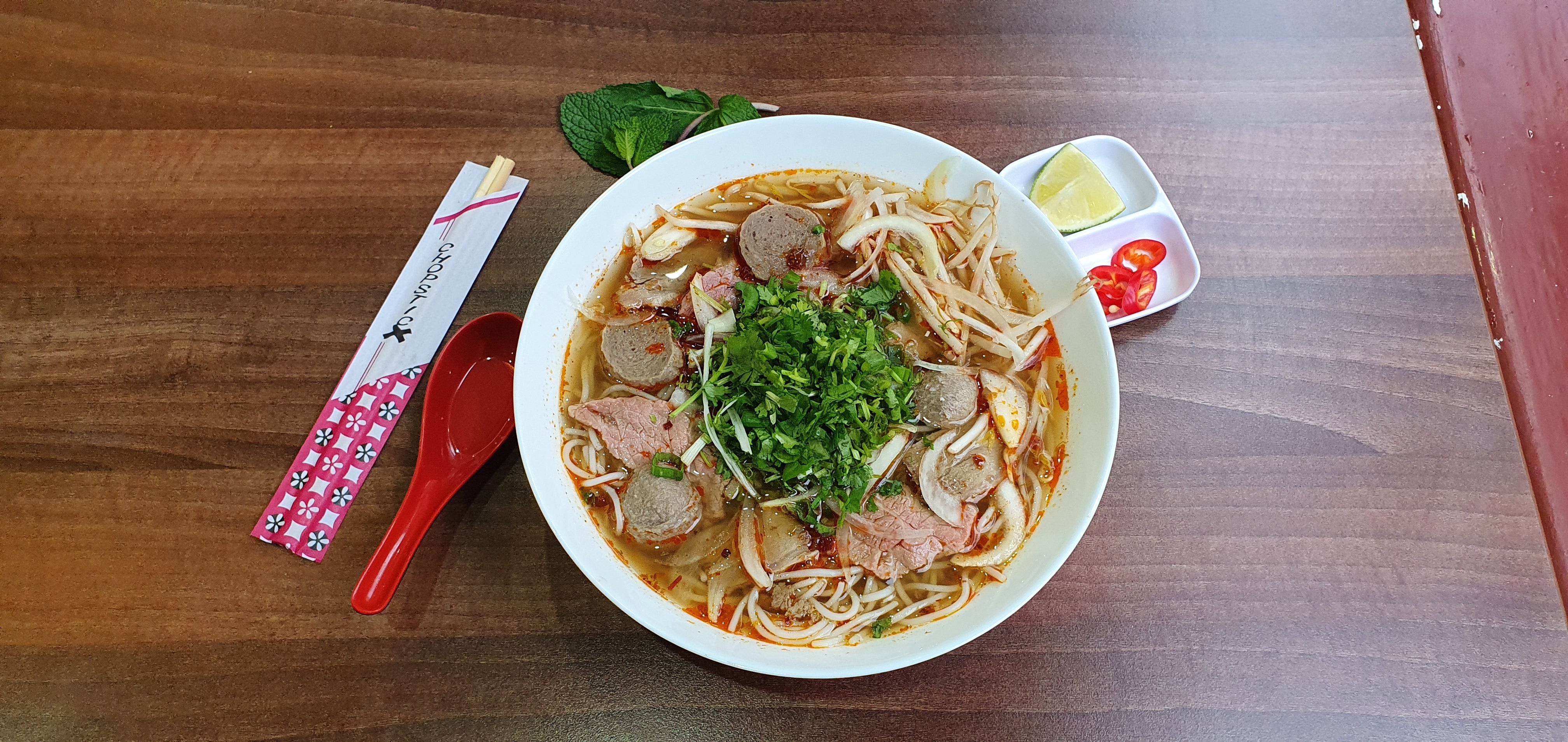 Beef Special Spicy Noodle Soup (Bun Bo Hue) 🌶