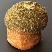 Zaatar Labneh Cruffin